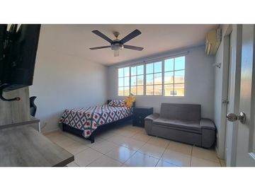 VILLA LUCRE / PH ALTOS DE SAN RAFAEL /  REMODELADA / 290M2