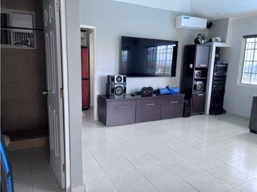VILLA LUCRE / PH ALTOS DE SAN RAFAEL /  REMODELADA / 290M2