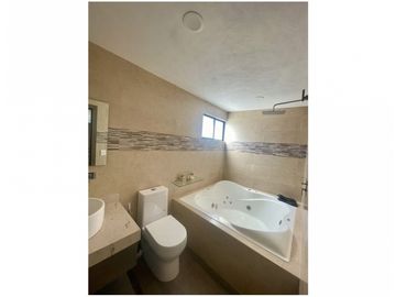 Casa En Venta En Parque Toscana Lomas De Angelópolis