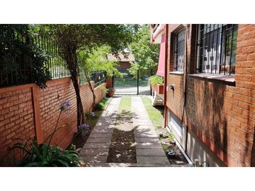 Gesell - Venta Dúplex tipo Casa 3 amb - Amplio Garage - Zona Centro