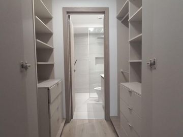 VENDO SUITE QUITO TENIS