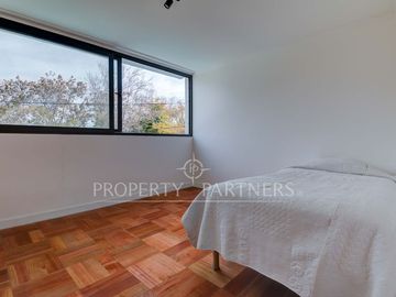 Amplia casa 3D/3B/2E recién remodelada