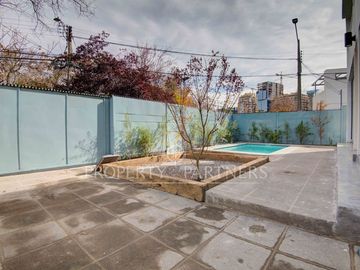 Amplia casa 3D/3B/2E recién remodelada