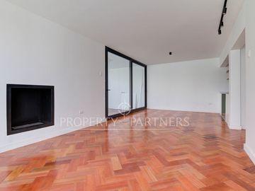 Amplia casa 3D/3B/2E recién remodelada