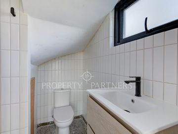 Amplia casa 3D/3B/2E recién remodelada