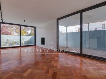 Amplia casa 3D/3B/2E recién remodelada