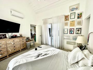 CASA ELVIA