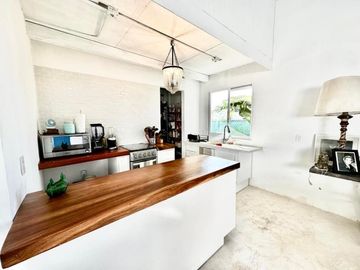 CASA ELVIA