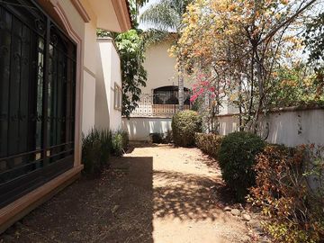 Se vende casa en Morelia, Fracc. Bosques de la Huerta