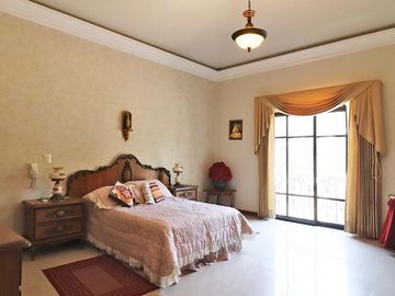 Se vende casa en Morelia, Fracc. Bosques de la Huerta