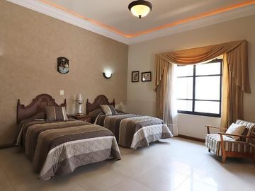 Se vende casa en Morelia, Fracc. Bosques de la Huerta