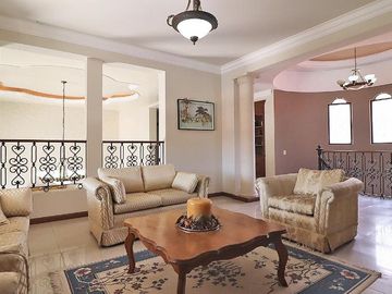 Se vende casa en Morelia, Fracc. Bosques de la Huerta