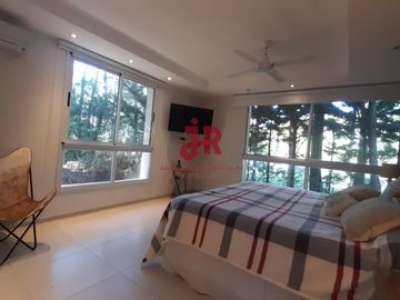 CODIGO 657 - PINAMAR - CASA EN VENTA - ZONA NORTE -  FRONTERA - 6 HABITACIONES
