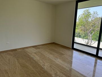 Casa en Venta Zona Country Privada El Cortijo Mérida, Yucatán