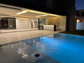 Casa en Venta Zona Country Privada El Cortijo Mérida, Yucatán