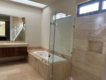 Casa en Venta Zona Country Privada El Cortijo Mérida, Yucatán