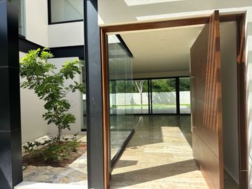 Casa en Venta Zona Country Privada El Cortijo Mérida, Yucatán