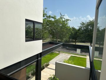 Casa en Venta Zona Country Privada El Cortijo Mérida, Yucatán