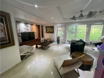 VENTA DE CASA EN CLAYTON 672M2