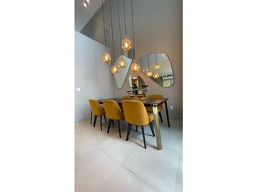 Howard/ TOWN HOMES en Venta / PP