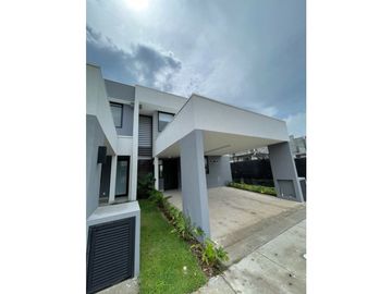 Howard/ TOWN HOMES en Venta / PP