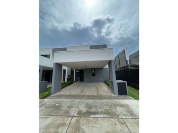 Howard/ TOWN HOMES en Venta / PP