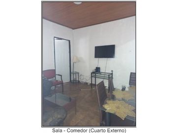 VENDO CASA EN ANTON PROV DE COCLE  SECTOR DE GUABAS ABAJO