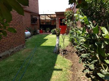 Casa en venta con uso de suelo en Casa Blanca Metepec Estado de México