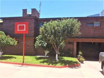 Casa en venta con uso de suelo en Casa Blanca Metepec Estado de México