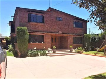 Casa en venta con uso de suelo en Casa Blanca Metepec Estado de México