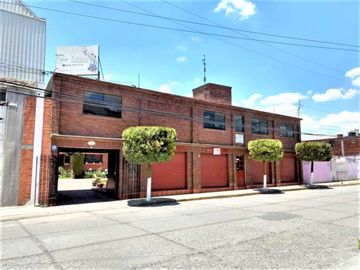 Casa en venta con uso de suelo en Casa Blanca Metepec Estado de México