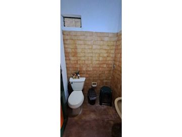 VENDO CASA FINCA EN VIA VENECIA