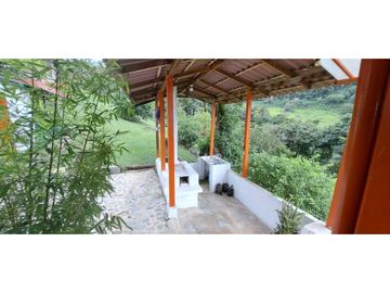 VENDO CASA FINCA EN VIA VENECIA
