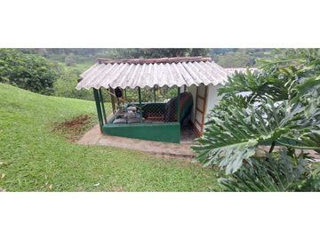 VENDO CASA FINCA EN VIA VENECIA