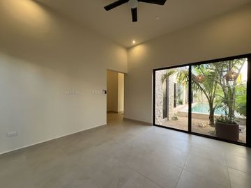 Casa de una planta con acabados rústicos de lujo