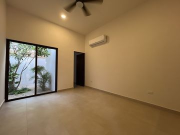 Casa de una planta con acabados rústicos de lujo