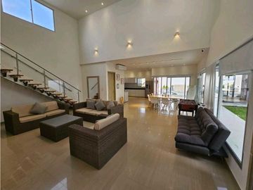 VENDO HERMOSA CABAÑA AMOBLADA EN VILLAS DE PALMARITO