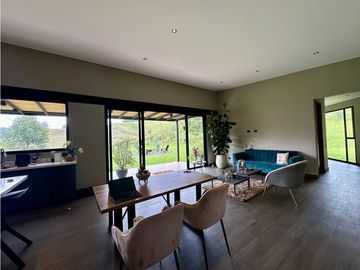 Venta de Casa Campestre en El Retiro Pantanillo