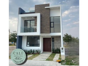 Se VENDE casa en Fracc. Monte Real Residencial.