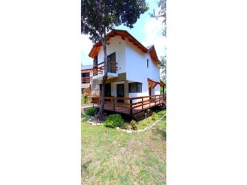COMPLEJO DE CABAÑAS A ESTRENAR, EN VILLA GENERAL BELGRANO