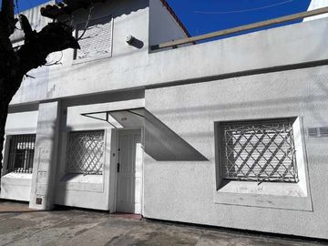 Casa PH en venta en Lanus Este