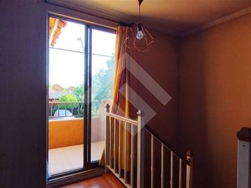 Casa en Venta en Metro Los Presidentes. Francisco Otta con AV. Consistorial