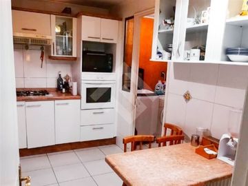 Casa en Venta en Metro Los Presidentes. Francisco Otta con AV. Consistorial