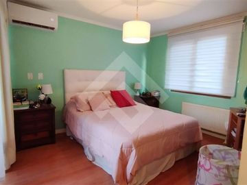 Casa en Venta en Metro Los Presidentes. Francisco Otta con AV. Consistorial
