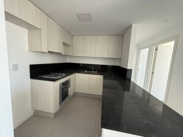 3 AMBIENTES , EDIFICIO CON SALON USOS MULTIPLES , PISCINA , PARRILLA