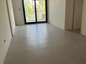 3 AMBIENTES , EDIFICIO CON SALON USOS MULTIPLES , PISCINA , PARRILLA