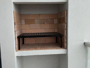 3 AMBIENTES , EDIFICIO CON SALON USOS MULTIPLES , PISCINA , PARRILLA