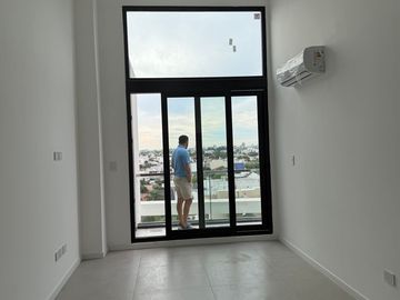 3 AMBIENTES , EDIFICIO CON SALON USOS MULTIPLES , PISCINA , PARRILLA