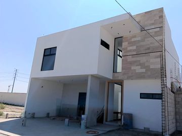 CASA RESIDENCIAL VENTA LOS OLIVOS, GÓMEZ PALACIO, DGO.
