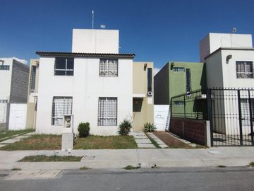 CASA EN VENTA EN FRACCIONAMIENTO PASEOS DE LA PLATA,SAN ANTONIO EL DESMONTE,PACHUCA,HGO.